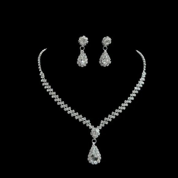 3/$35 Bridal Wedding Prom Rhinestone Teardrop Necklace & Dangle Earrings Set - Picture 5 of 5